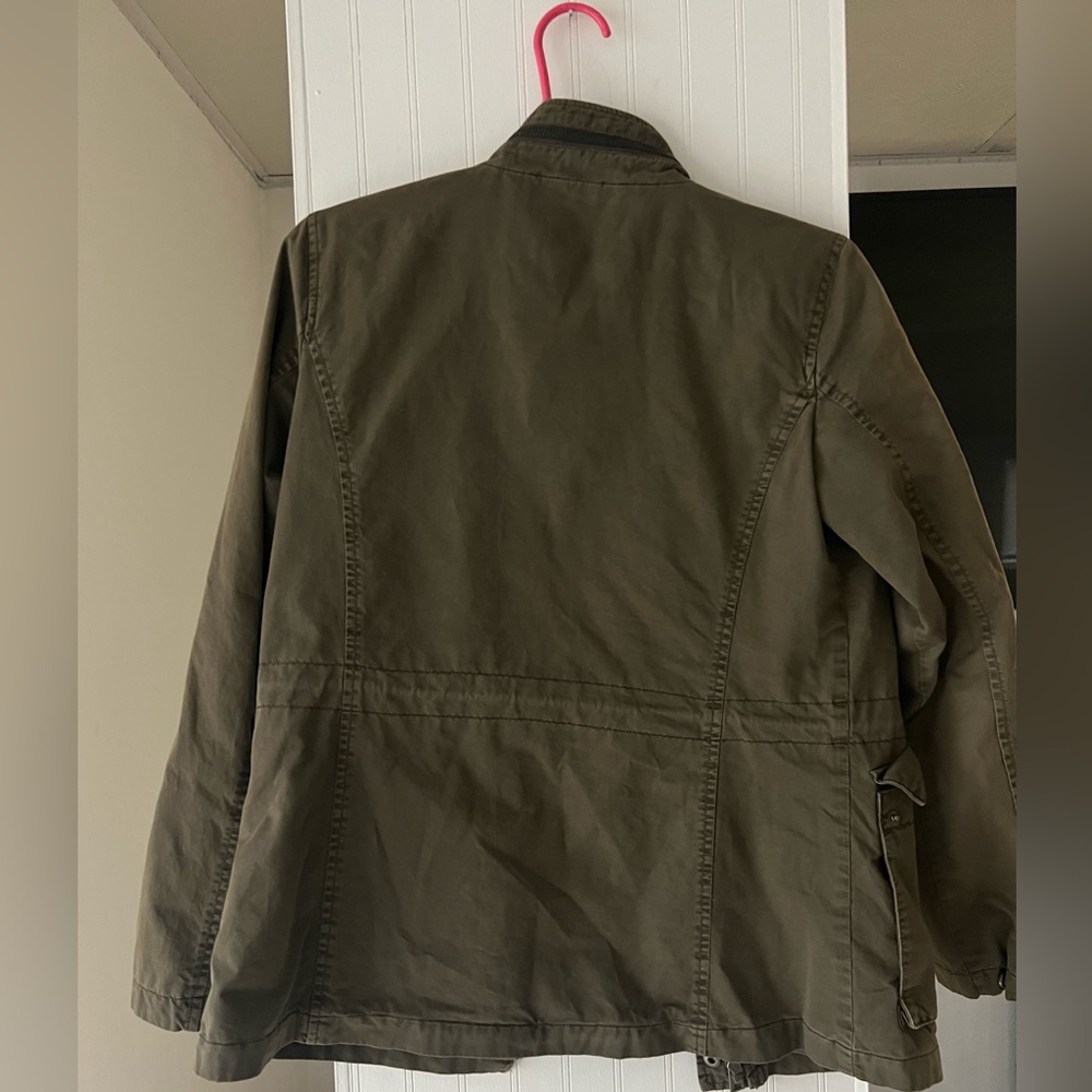 Levi Jacket - Picture 2 of 3